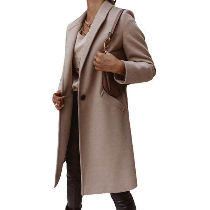 Women's coat with notched lapels, straight cut and welt pockets Mune Fashion