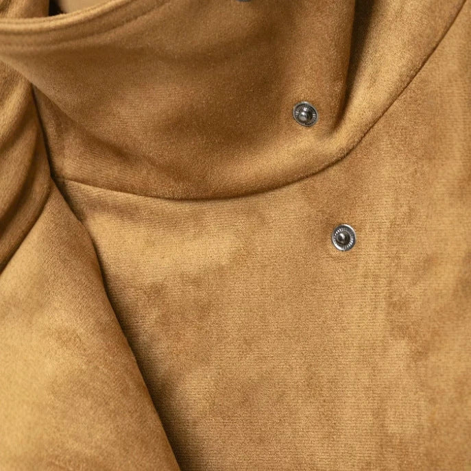Women Short Blouson made of Artificial Leather with Double-Breasted Button Placket and Shoulder Cape Mune Fashion
