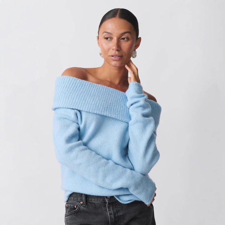 Women Off-Shoulder Chunky Knit Sweater with Wide Turn-Down Collar and Casual Oversized Fit Mune Fashion