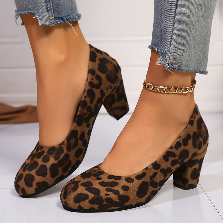 Ladies elegant pumps with comfortable block heels Mune Fashion
