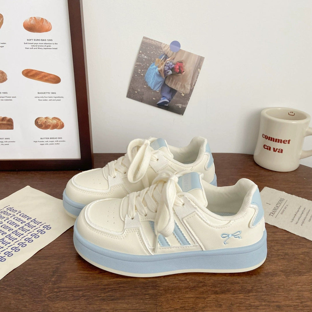 Women Chunky Sneakers with Padded Sole and Sporty Accents Mune Fashion
