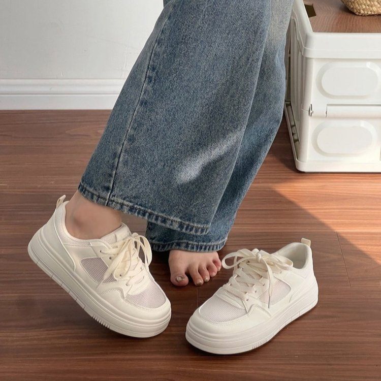 Women's sneakers with comfortable cushioning and breathable mesh structure Mune Fashion