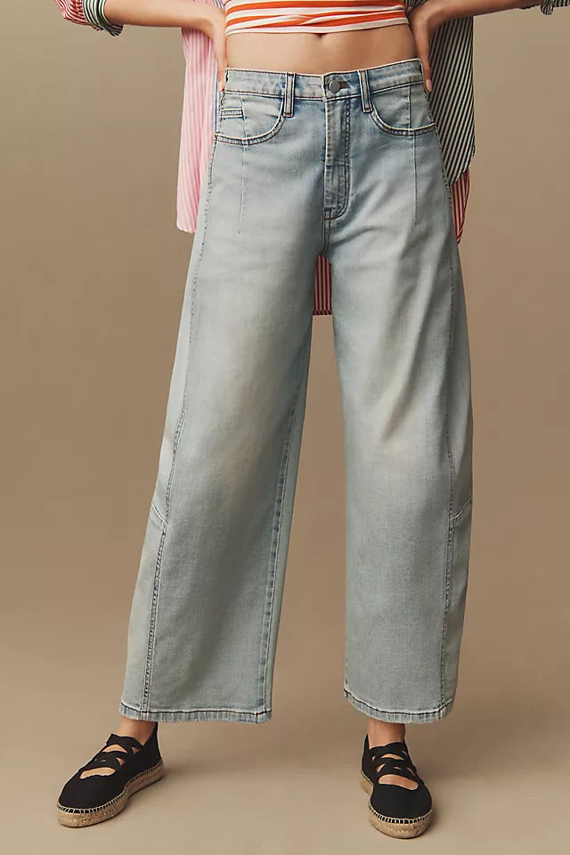 Women's high-cut wide culotte jeans with cropped length and decorative seam details Mune Fashion