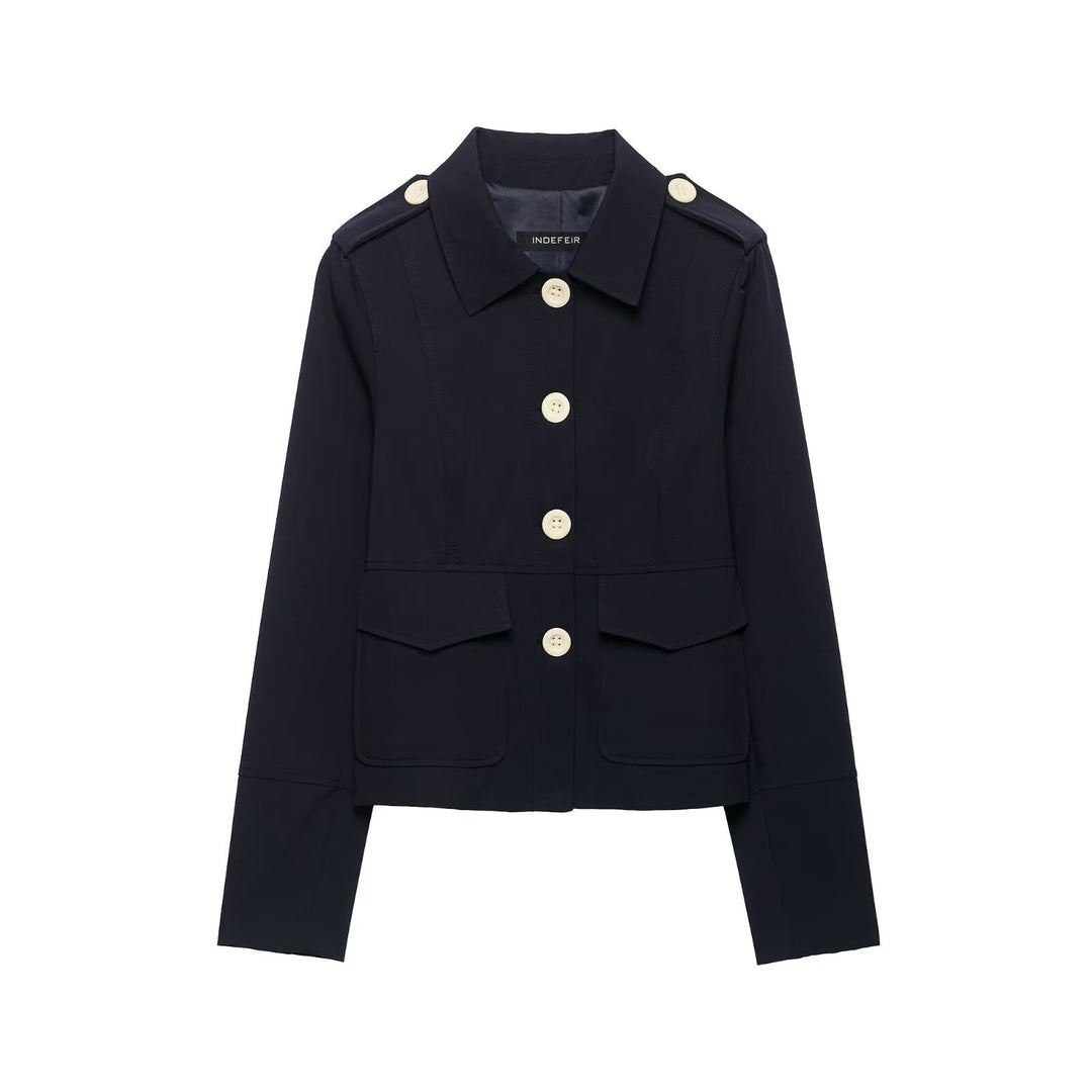 Women’s short jacket in field style with epaulettes, patch pockets and distinctive decorative buttons Mune Fashion
