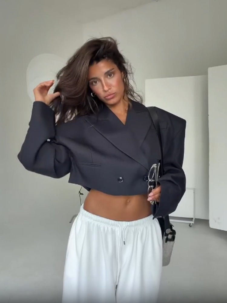 Women Cropped Boxy Blazer with Sculptured Shoulders and Boxy Silhouette Mune Fashion