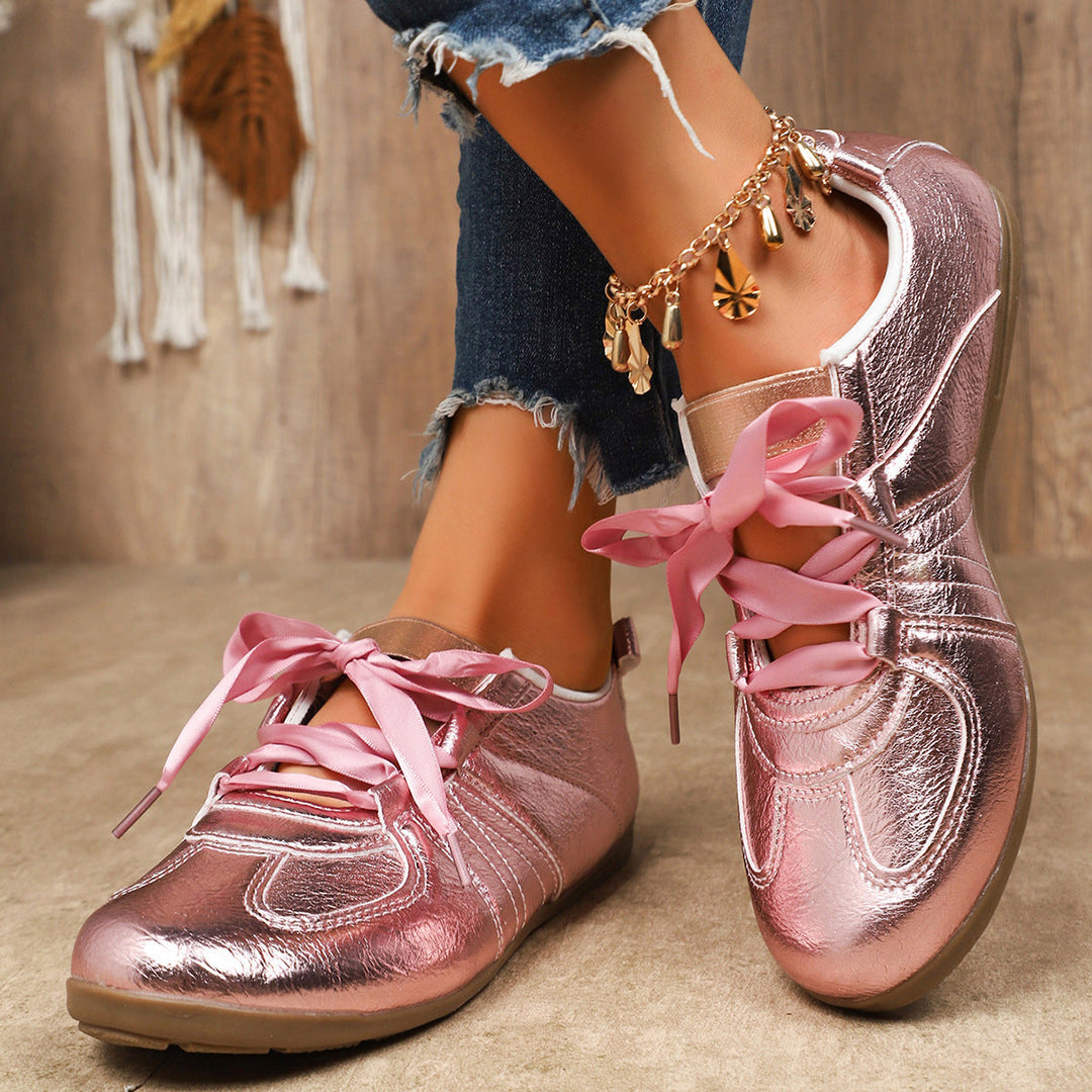 Women’s sporty sneakers with shiny metallic upper material and comfortable lacing Mune Fashion