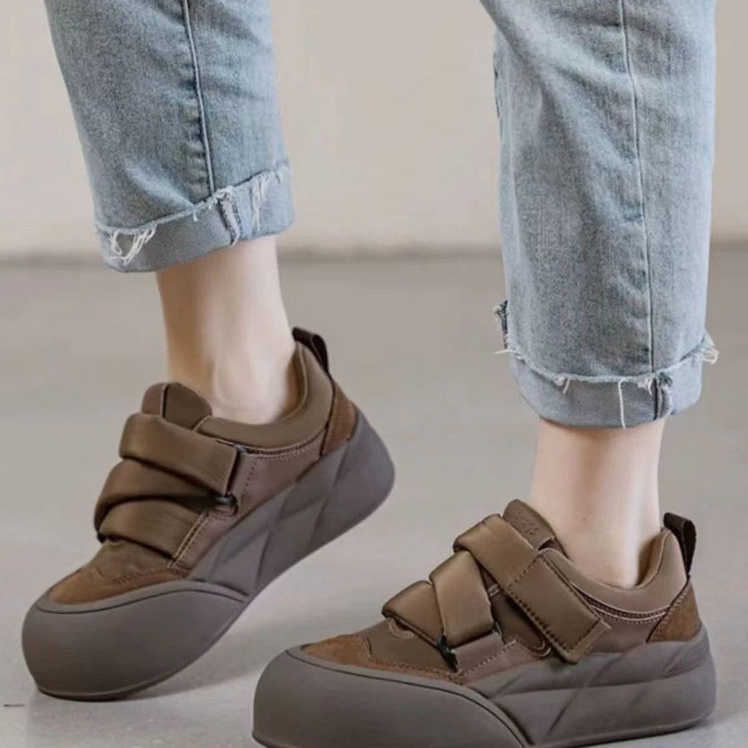 Women Sneakers with double Velcro and fashionable design Mune Fashion