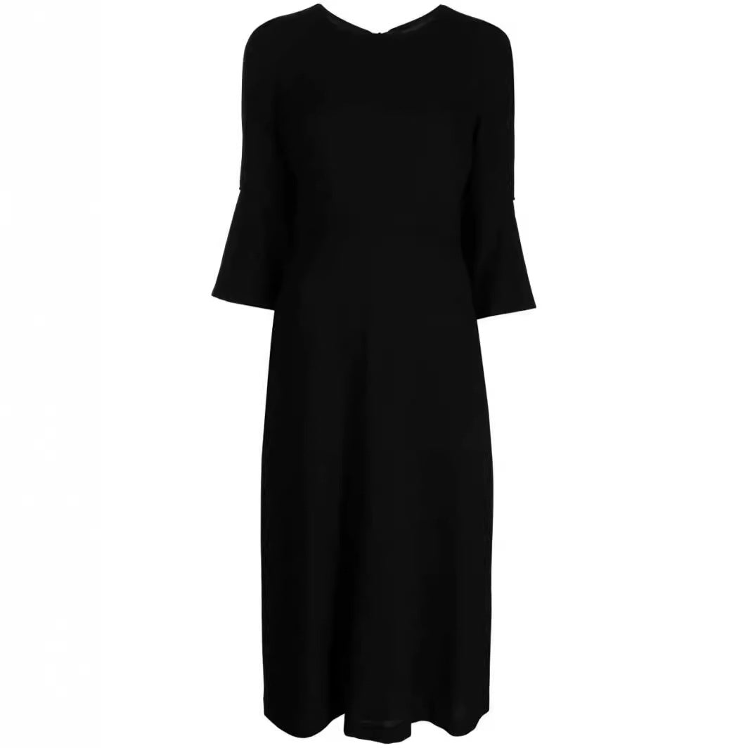 Women's midi dress with fitted silhouette and trumpet sleeves Mune Fashion