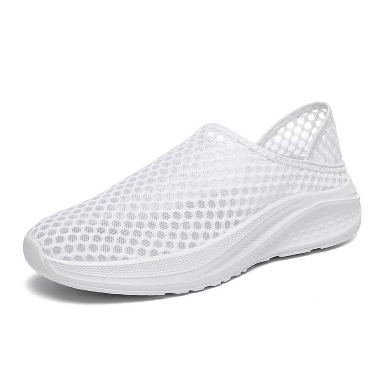 Unisex nan lightweight casual mule with honeycomb mesh, padded insole and slip-resistant outsole Mune Fashion