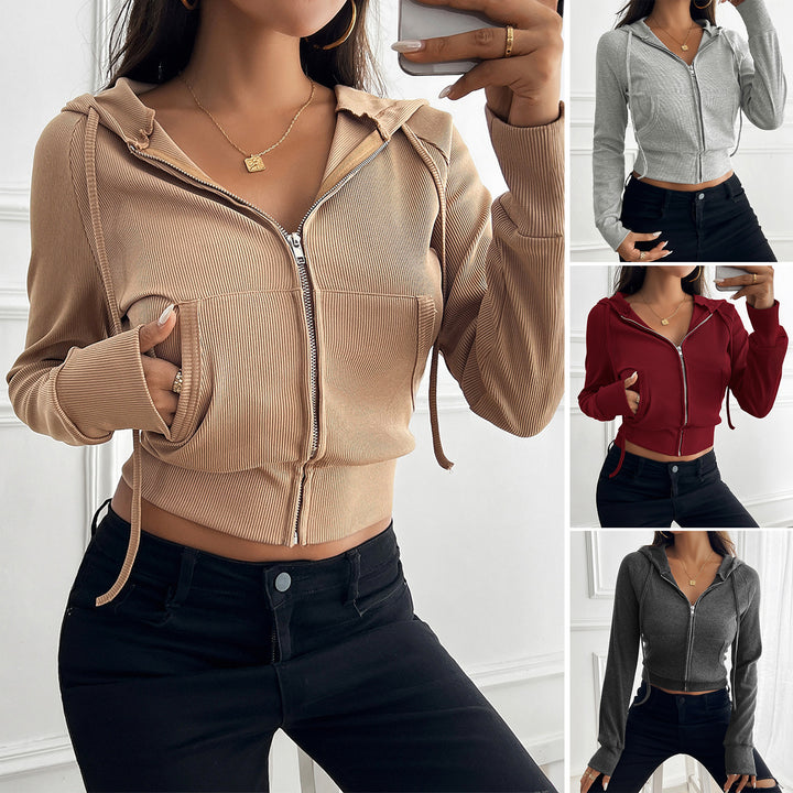Women’s narrow cut fine knit hoodie jacket with metal zipper, kangaroo pockets and thumb hole cuffs Mune Fashion