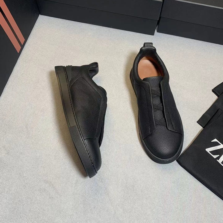 Women's casual and elegant sneakers