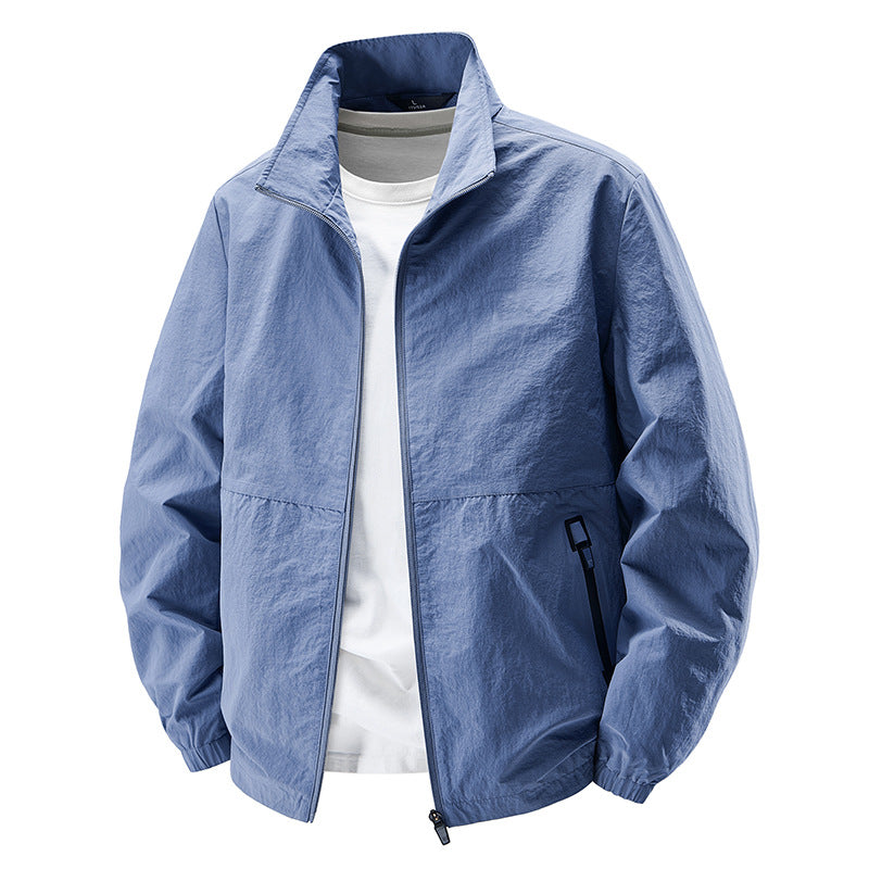 Men's lightweight wind and water-repellent casual jacket with stand-up collar and zippered pockets Mune Fashion