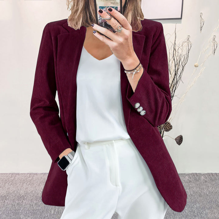 Women's corduroy blazer in oversized cut with lapels and decorative buttons Mune Fashion
