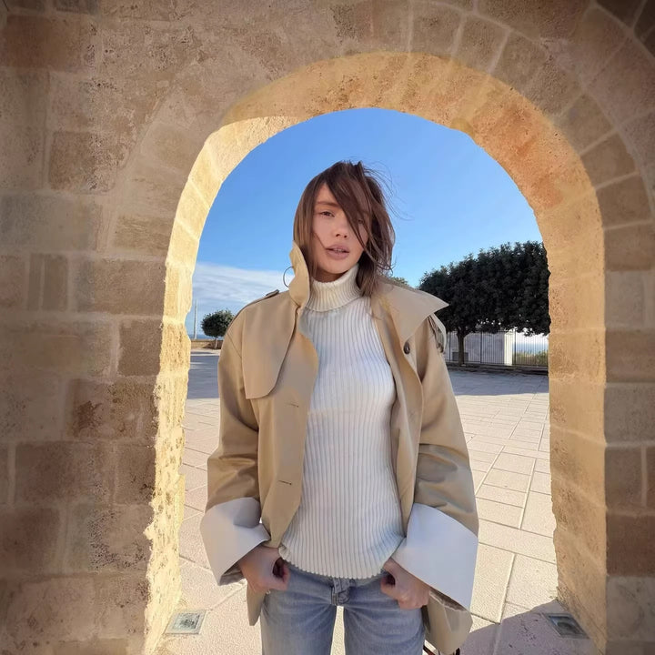 Women's short jacket in safari style with waist belt and oversized cuffs Mune Fashion