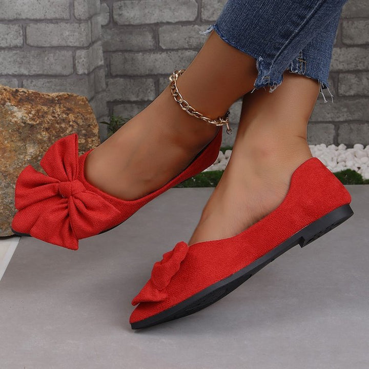 Ladies' pointed ballerina slippers with decorative bow and padded comfort insole Mune Fashion