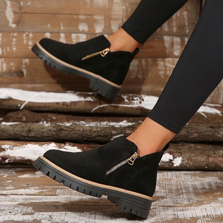 Damen Kurzschaft-Stiefeletten aus Veloursoptik mit seitlichem Reißverschluss und grober Profilsohle Mune Fashion