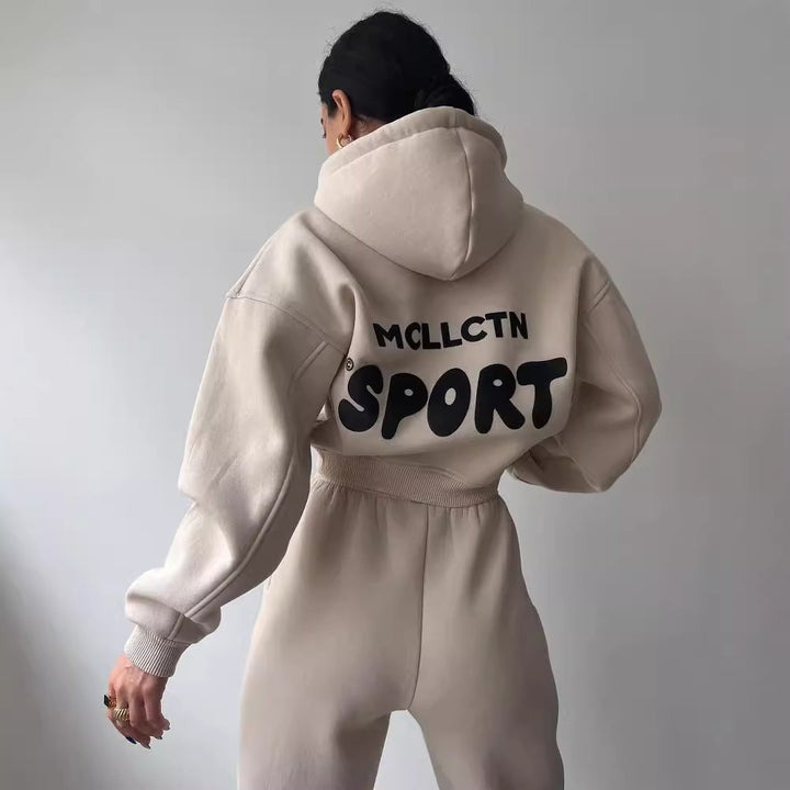 Women Cropped Hoodie and High-Waist Jogging Pants Lounge Set made of Cotton Fleece Mune Fashion