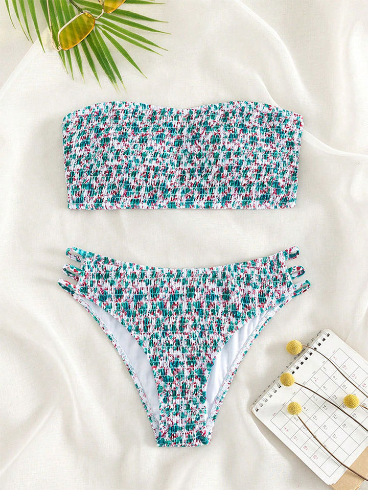 Ladies bandeau bikini with sophisticated knot design Mune Fashion