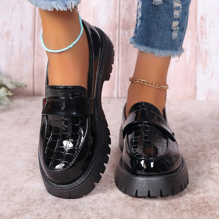 Women chunky patent loafers with crocodile embossing and textured rubber sole Mune Fashion