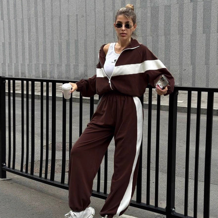 Women's cozy fleece tracksuit with zip jacket and elastic cuffs Mune Fashion