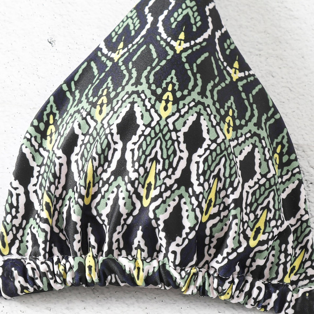 Ladies triangle bikini with playful knot design Mune Fashion