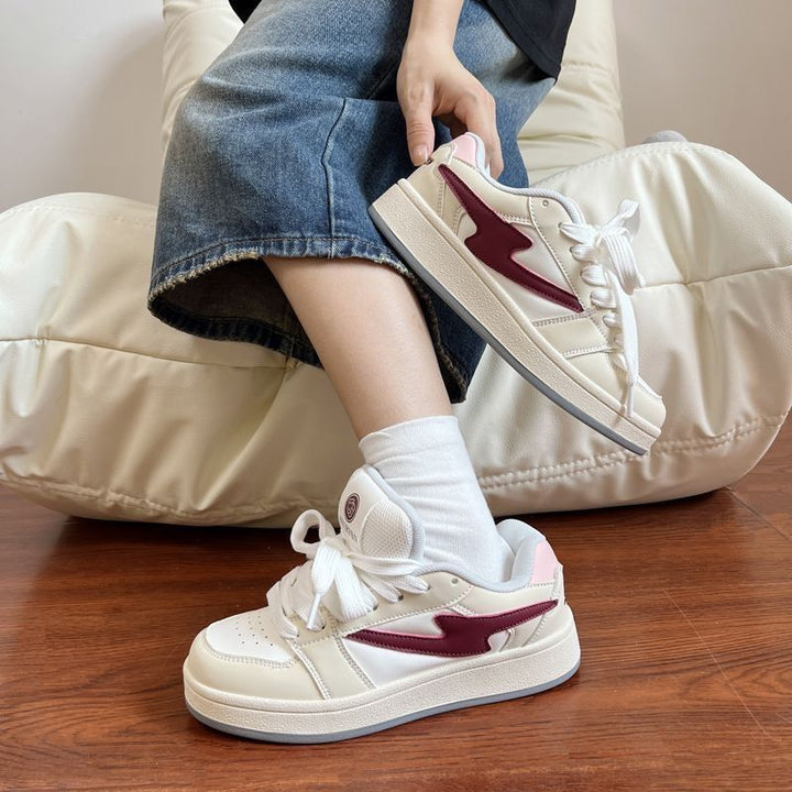 Women's sporty sneakers with padded shaft by Mune Fashion