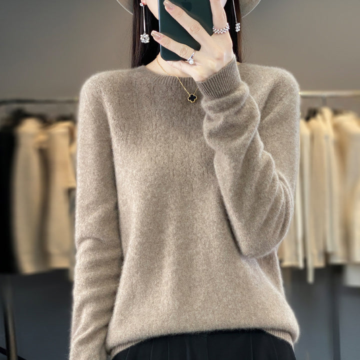 Women Cozy Midweight Round Neck Sweater made of Angora Blend with fine pile and narrow cuff Mune Fashion