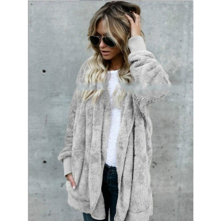 Women's Cozy Teddy Fleece Cardigan with Hood, Oversized Cut and Patch Pockets Mune Fashion