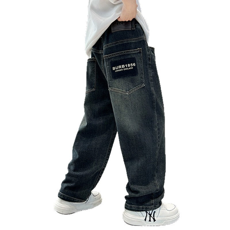 Unisex wide jeans with eye-catching patches Mune Fashion