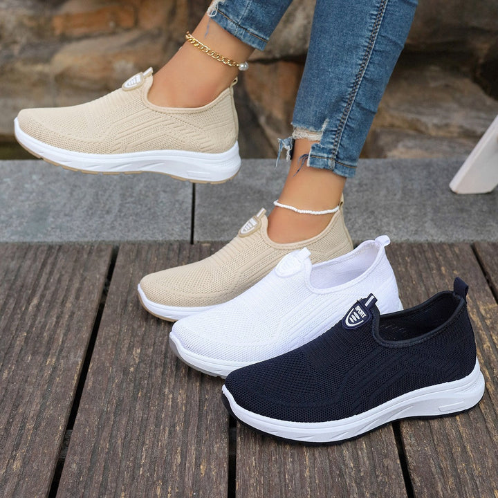 Women's Breathable Slip-On Casual Shoes with Cushioning Sole Mune Fashion