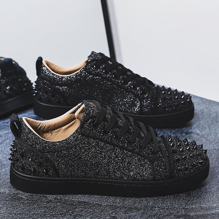 Women glittering low-top sneaker with pointed stud embellishment and padded leather lining Mune Fashion