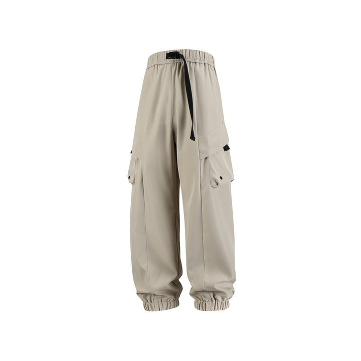 Men's loose cargo jogger pants with elastic drawstring waistband, multiple flap pockets, and ribbed ankles Drune