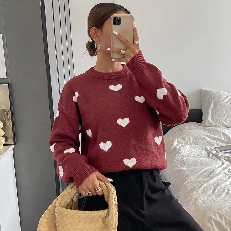 Women's chunky knit sweater with heart intarsia and classic round neckline Mune Fashion