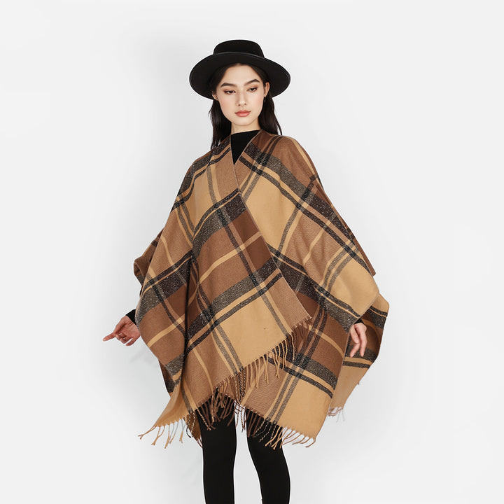 Women's Checked Cape Coat in Oversized Style Made of Wool Blend with Fringed Hem Mune Fashion
