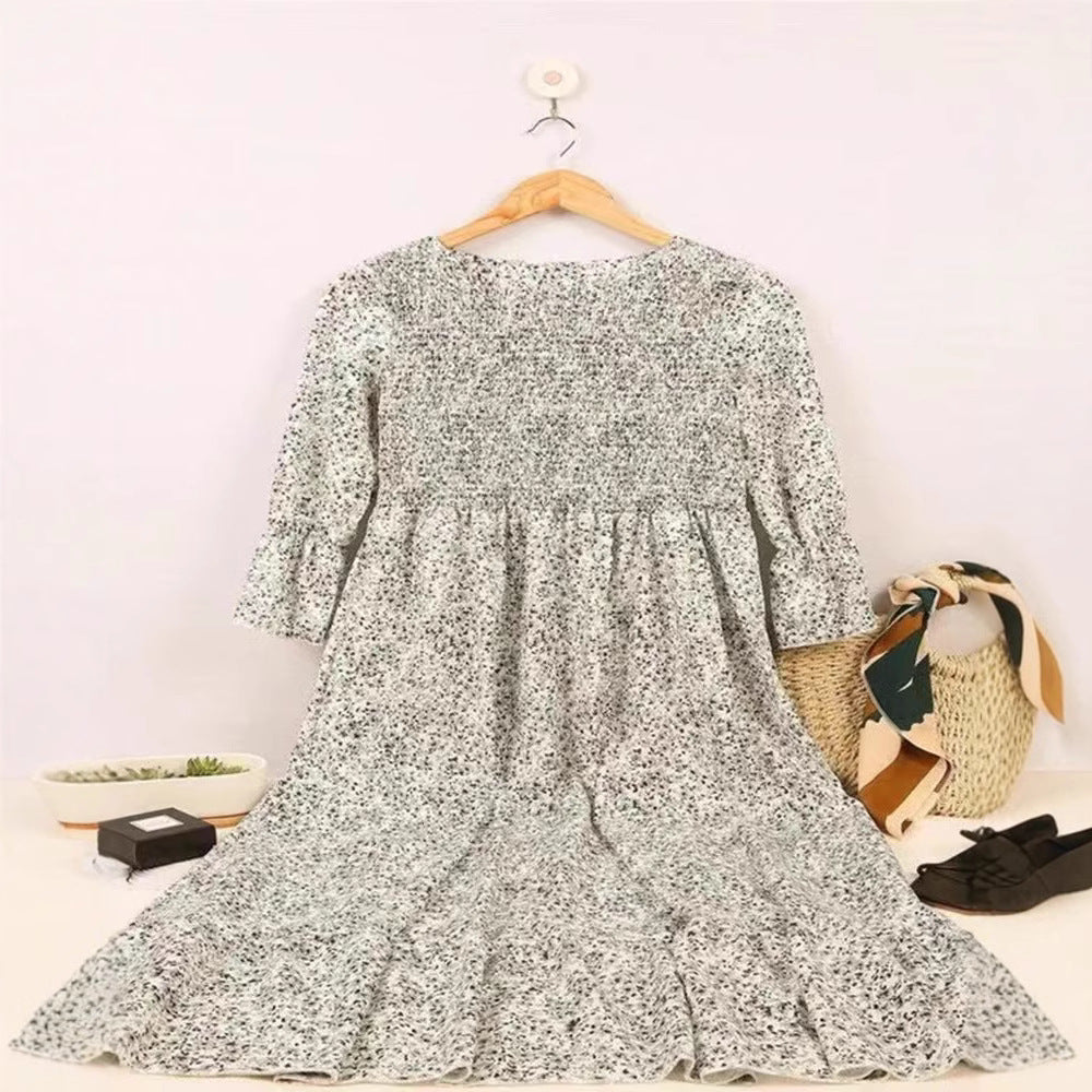 Women nan locker falling babydoll midi dress with gathered under bust, dropped three-quarter sleeves and fine floral print Mune Fashion