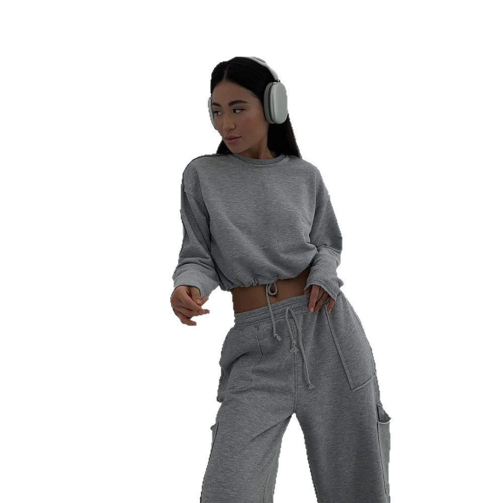 Women's short sweatshirt with drawstring and oversized sleeves Mune Fashion