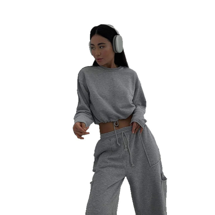 Women's short sweatshirt with drawstring and oversized sleeves Mune Fashion