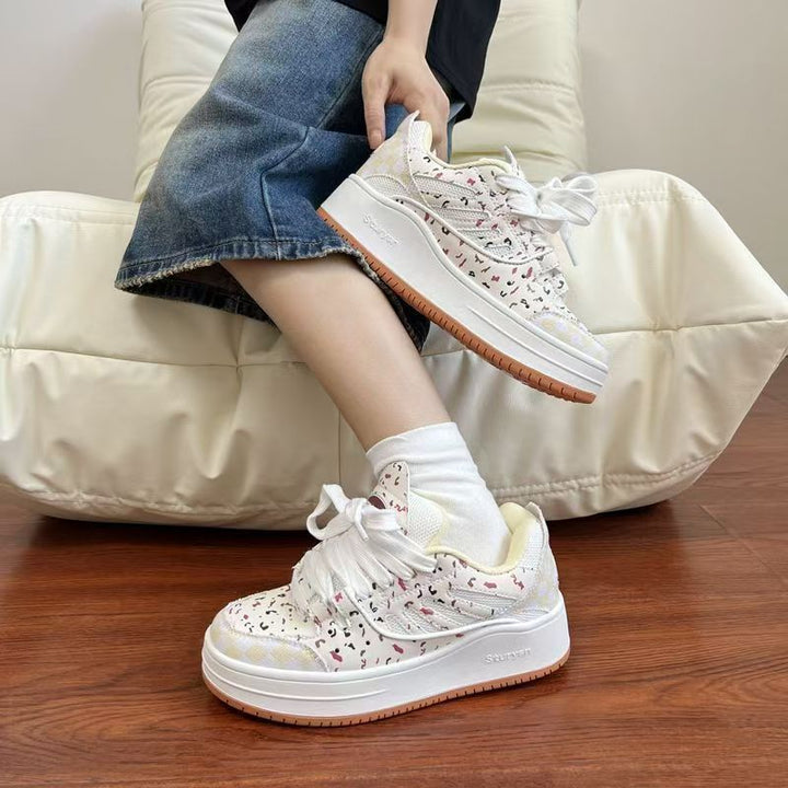 Women's sneakers with breathable upper material and stylish pattern Mune Fashion