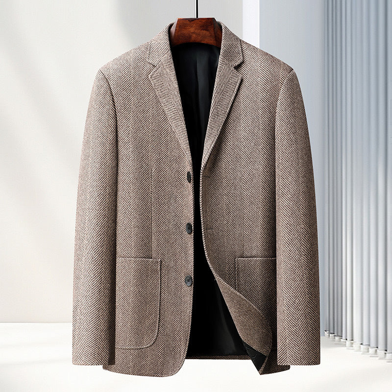 Men's herringbone blazer in vintage style with patch pockets and soft wool blend Mune Fashion