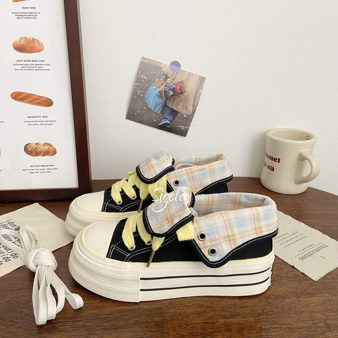 Women’s Platform Sneakers with Playful Check Pattern and Practical Lacing Mune Fashion