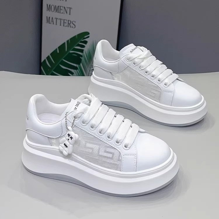 Women’s fashionable chunky sneakers with flexible cushioning sole and breathable platform construction Mune Fashion