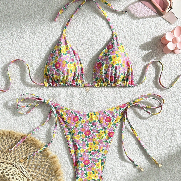 Women's Triangle Bikini with Playful Floral Design Mune Fashion