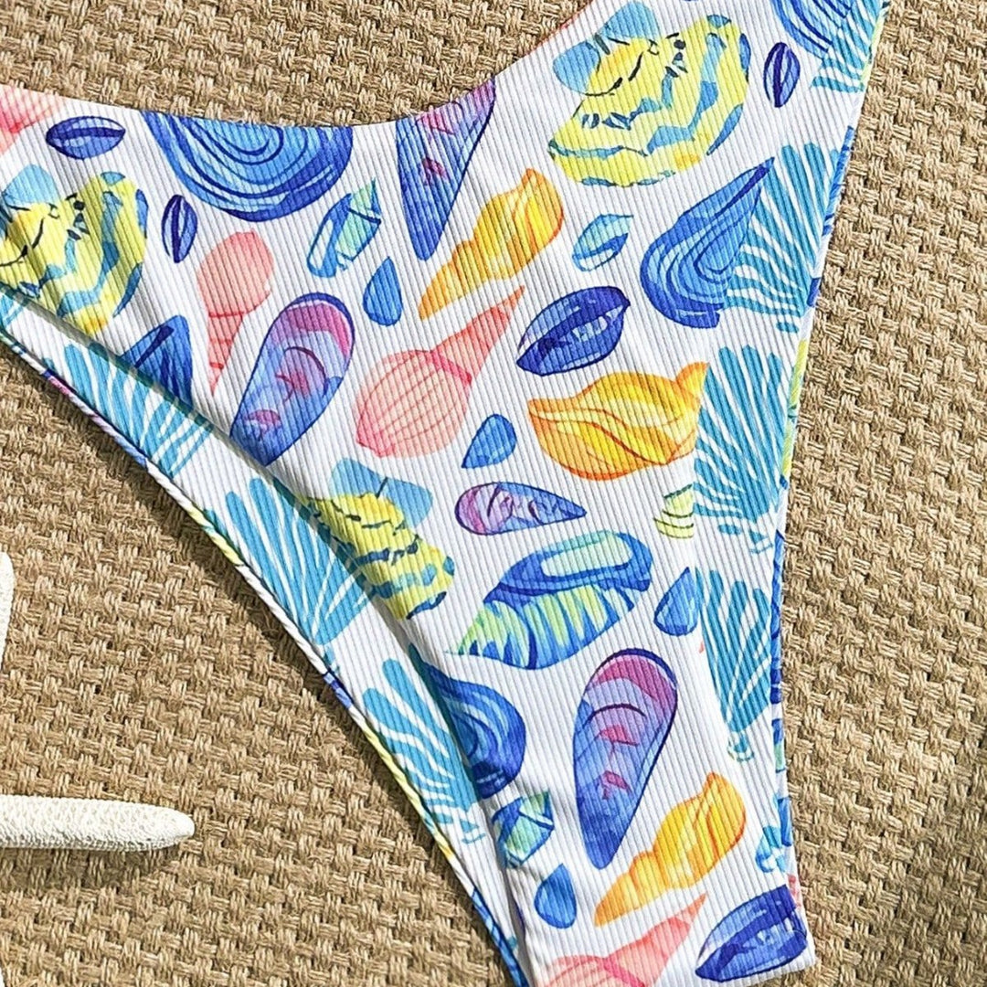 Women's cheerful floral print bikini with ruffles Mune Fashion