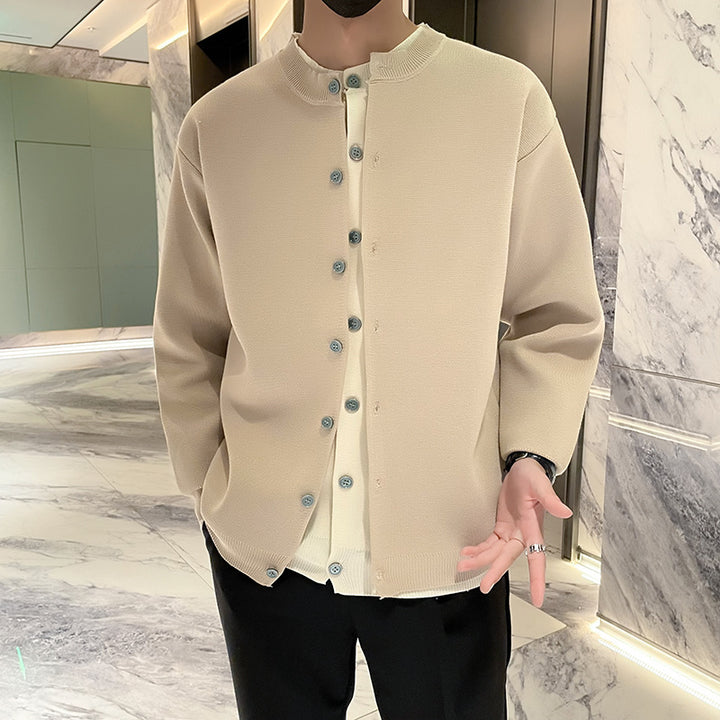 Men's Lightweight Fine Knit Cardigan with Round Neck, Minimalist Look and Contrast Button Placket Mune Fashion