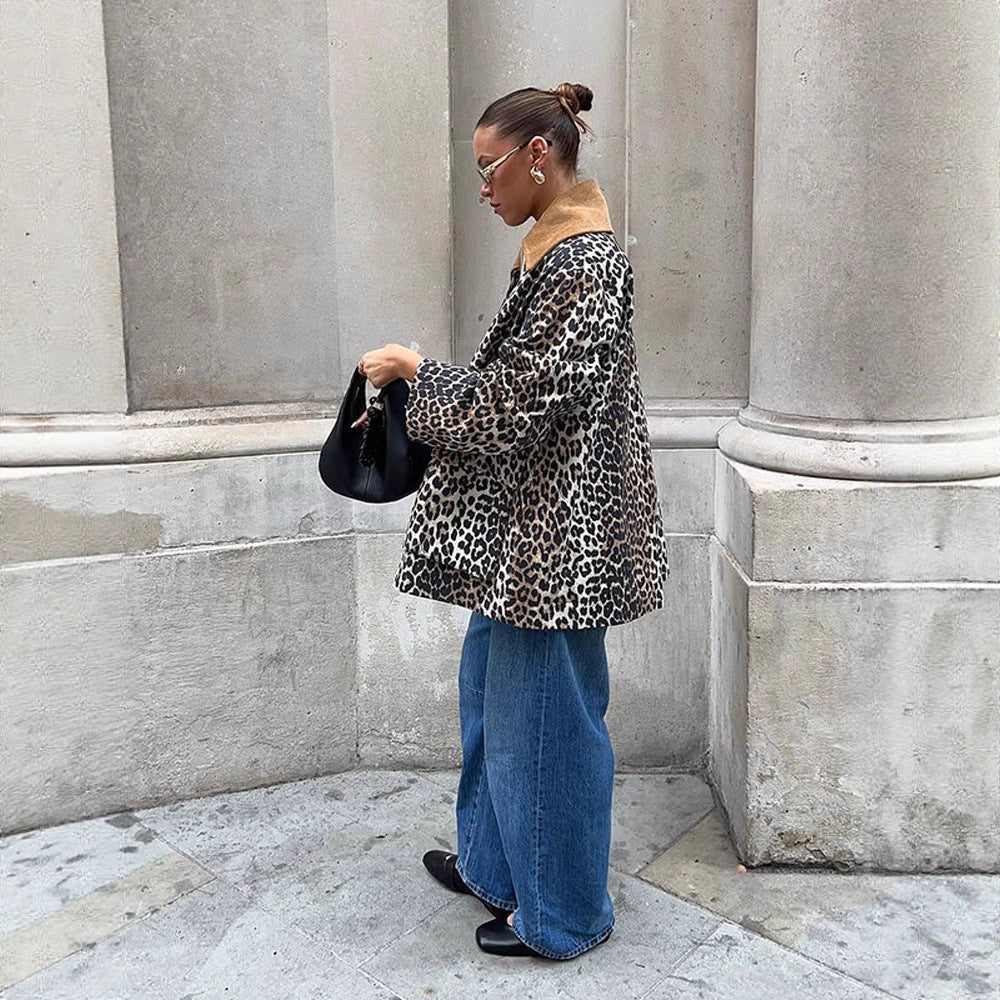 Women's Oversize Field Jacket with Leopard Print and Contrasting Cord Collar Mune Fashion
