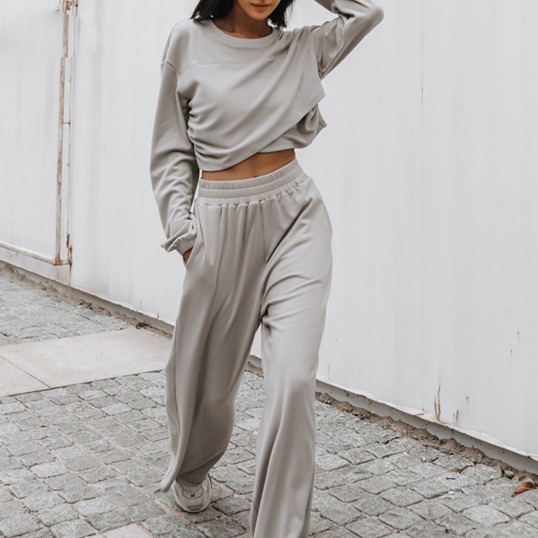 Women's wide lounge pants set with high comfort waistband and short sweatshirt Mune Fashion