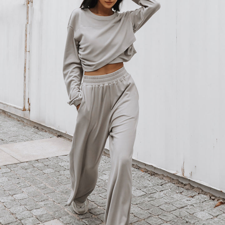 Women's wide lounge pants set with high comfort waistband and short sweatshirt Mune Fashion