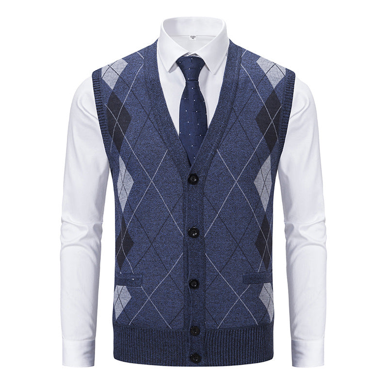 Men's sleeveless knitted vest with argyle pattern, teddy lining, and full button placket Mune Fashion