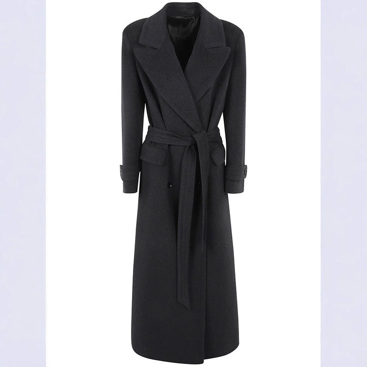 Ladies Maxi Coat with double-breasted button placket, wide lapels and patch pockets Mune Fashion