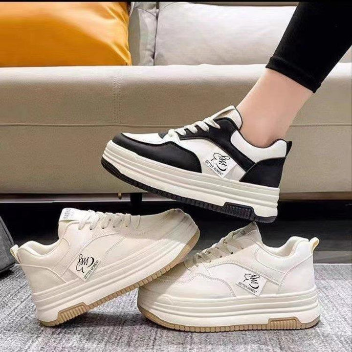 Women's sporty running sneakers with fashionable design and cushioning sole Mune Fashion